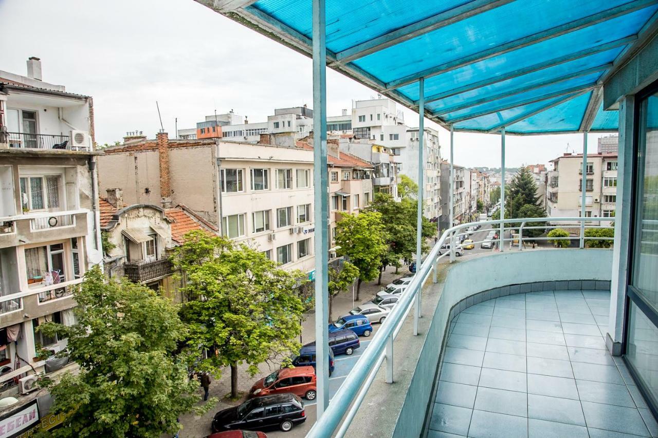 Spacious & Sunny Maisonette With Terrace Near Centre By Flаt Manаger Burgas Exteriör bild