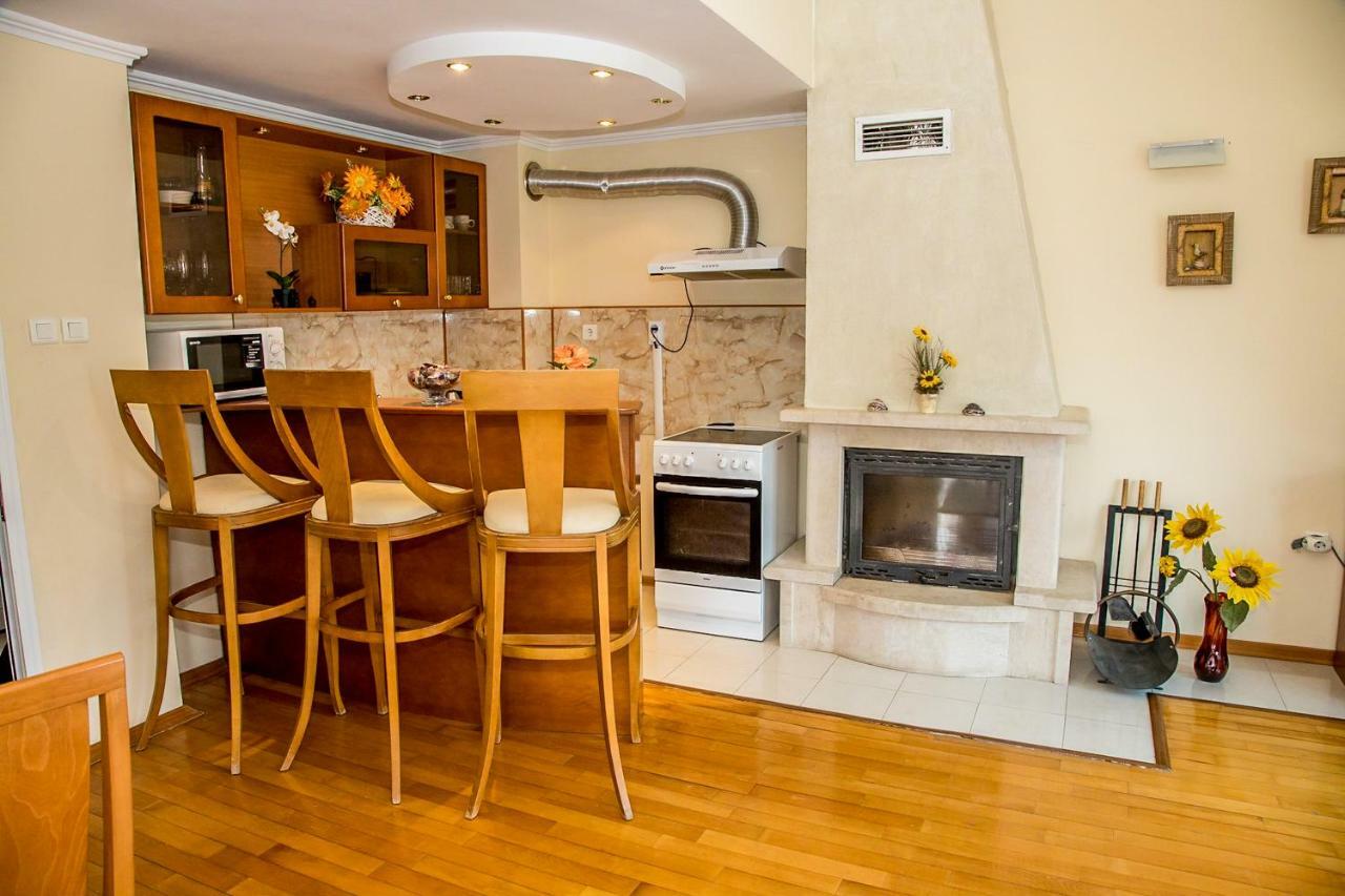 Spacious & Sunny Maisonette With Terrace Near Centre By Flаt Manаger Burgas Exteriör bild
